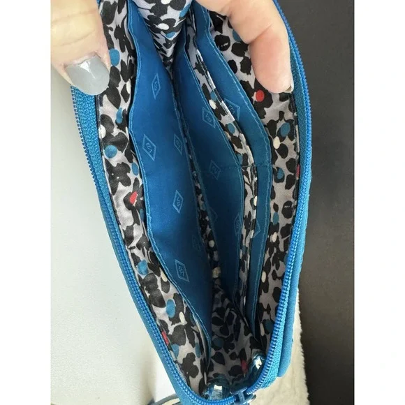 Vera Bradley Quilted Wristlet Top‎ Zip Wallet Tango Teal RFID Protection - Picture 6 of 9